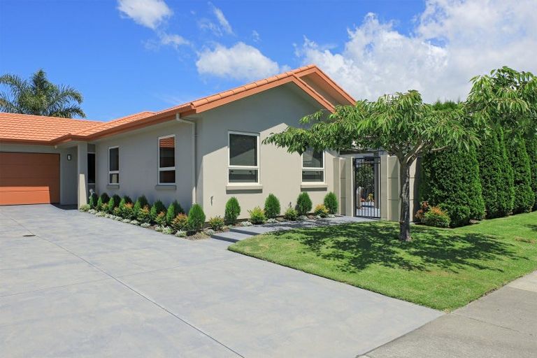 Photo of property in 4 Pukaki Place, Poraiti, Napier, 4112