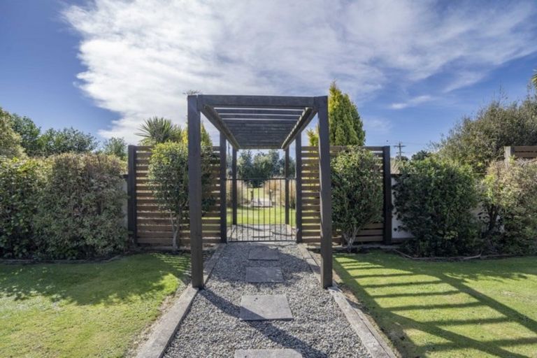 Photo of property in 12 Oreti Road, Otatara, Invercargill, 9879