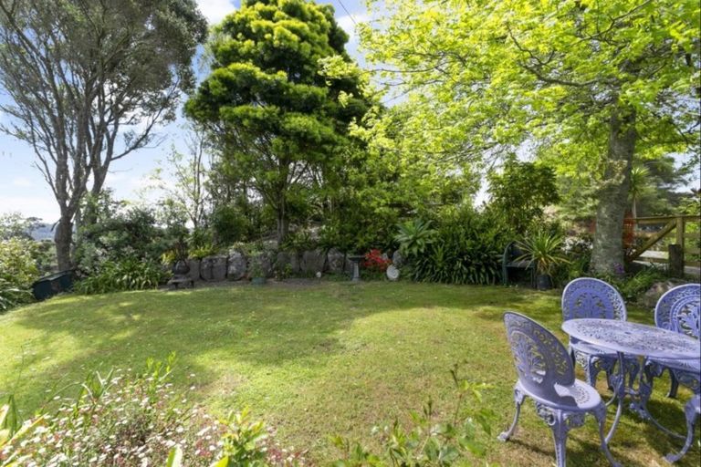 Photo of property in 58 Sheffield Road, Helensville, 0875