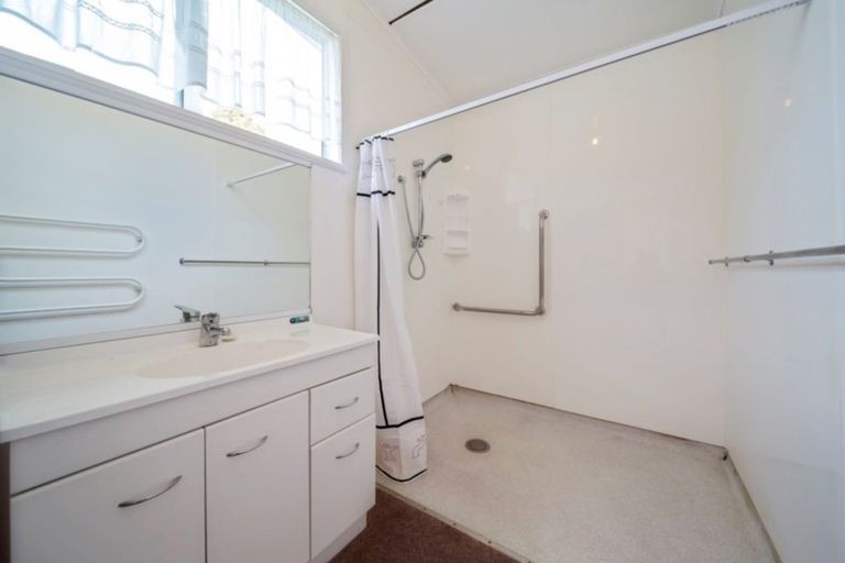 Photo of property in 43 Wynyard Street, Normanby, Hawera, 4614