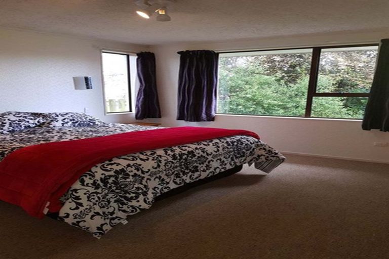 Photo of property in 33 Mackinnon Loop, Te Anau, 9600