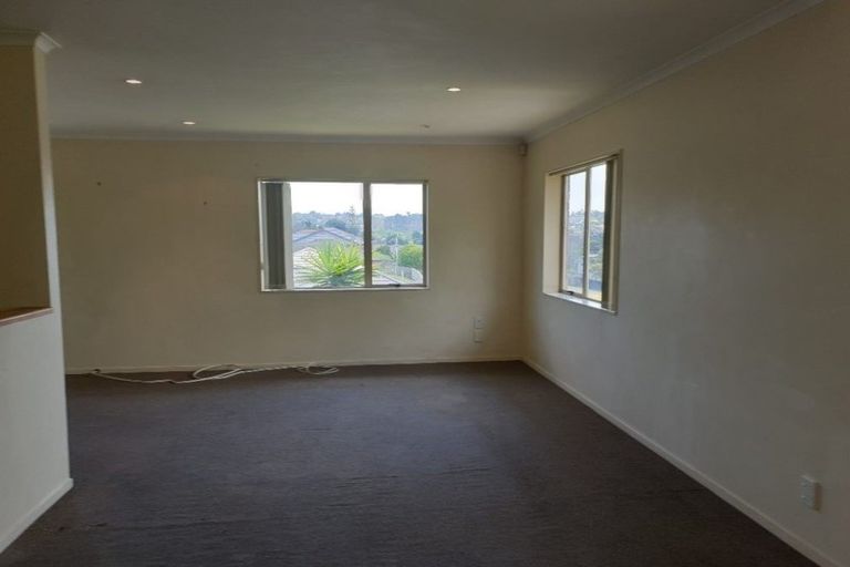 Photo of property in 237 Triangle Road, Massey, Auckland, 0614