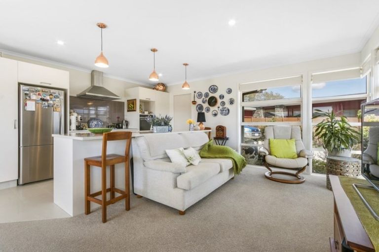 Photo of property in 18 Noble Johnston Drive, Katikati, 3129