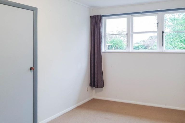 Photo of property in 34 Guthrie Street, Waterloo, Lower Hutt, 5011