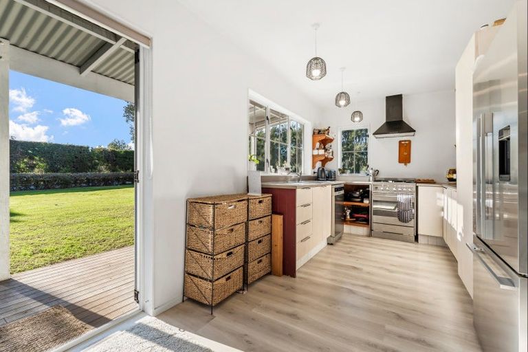 Photo of property in 242b Omaha Flats Road, Tawharanui Peninsula, 0986