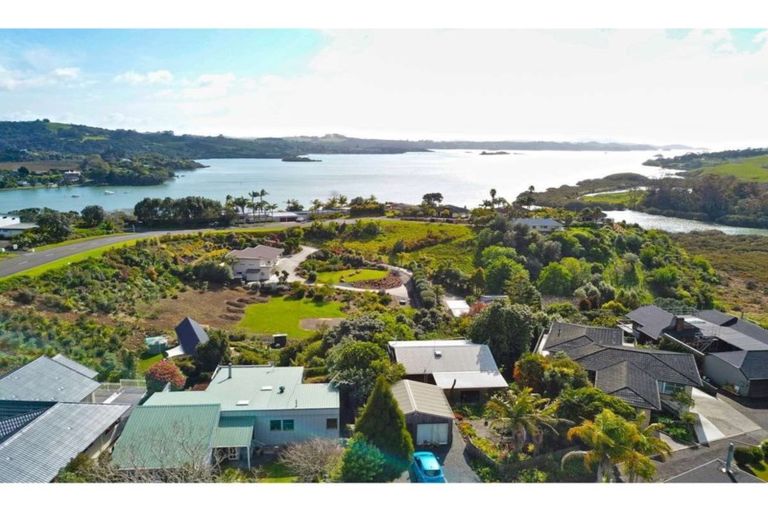 Photo of property in 4 Tasman Place, Kerikeri, 0230