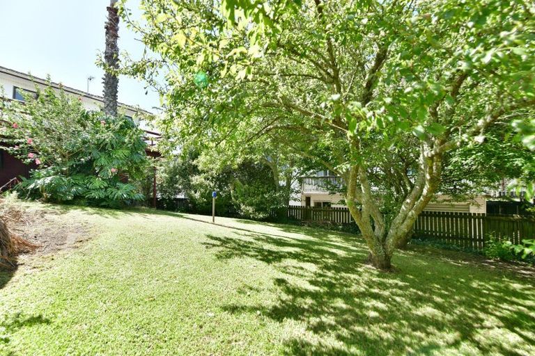 Photo of property in 1277 Whangaparaoa Road, Gulf Harbour, Whangaparaoa, 0930
