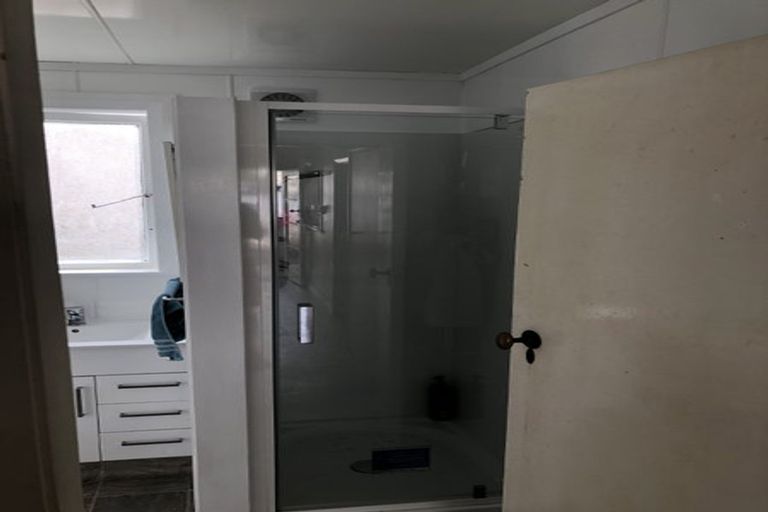 Photo of property in 115 Glenmore Street, Kelburn, Wellington, 6012