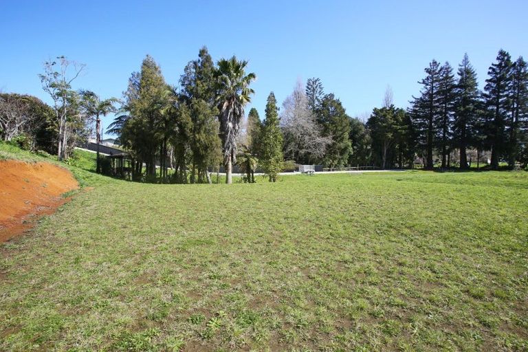 Photo of property in 4 Will Cooper Way, Tuakau, 2121