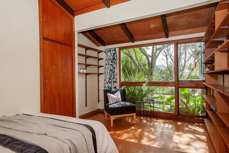 Photo of property in 23 Merlincote Crescent, Governors Bay, Lyttelton, 8971