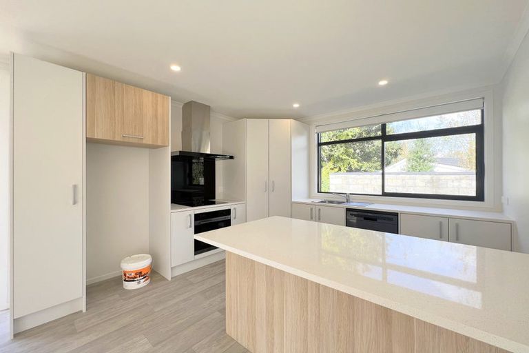 Photo of property in 38 Mcleod Road, Weymouth, Auckland, 2103