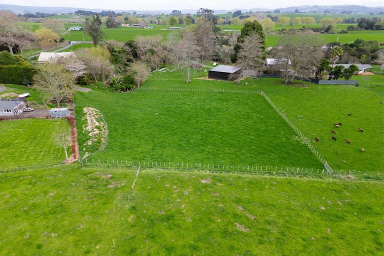 Photo of property in 301 Old School Road, Ngahinapouri, Ohaupo, 3882