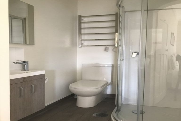 Photo of property in 1/154 Oriental Parade, Oriental Bay, Wellington, 6011