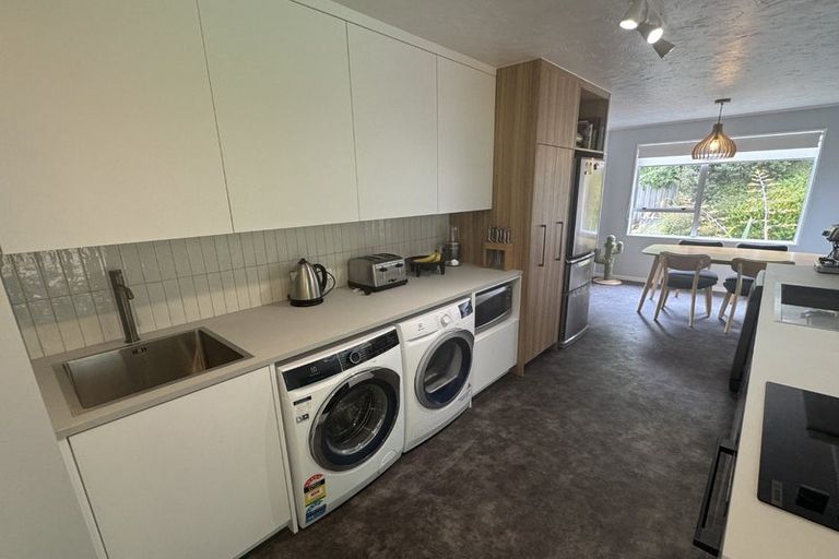 Photo of property in 56 Hathaway Avenue, Karori, Wellington, 6012