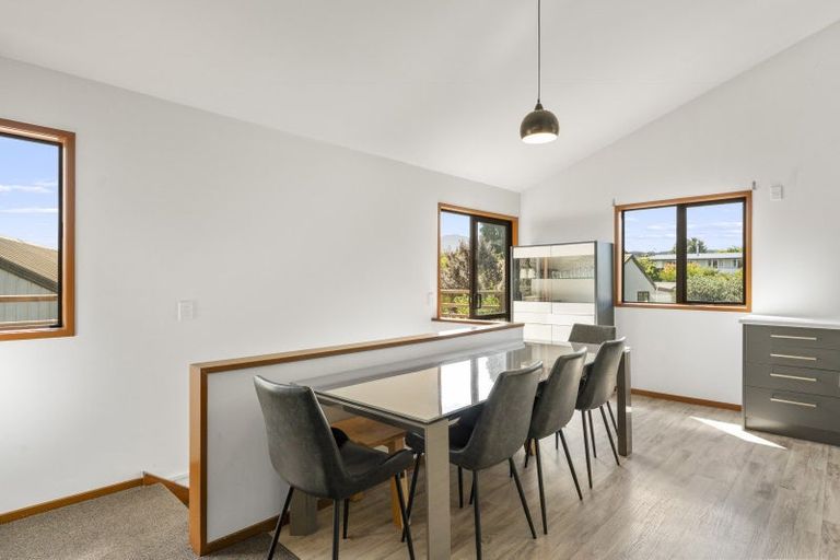 Photo of property in 2/11 Kereru Street, Two Mile Bay, Taupo, 3330