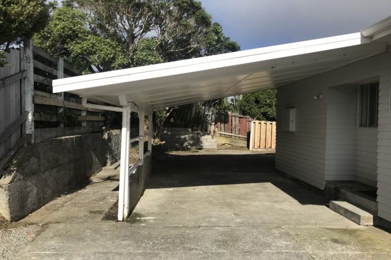 Photo of property in 59 Baylands Drive, Newlands, Wellington, 6037