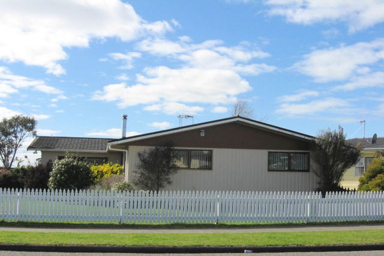 Photo of property in 45 Meadowvale Drive, Levin, 5510