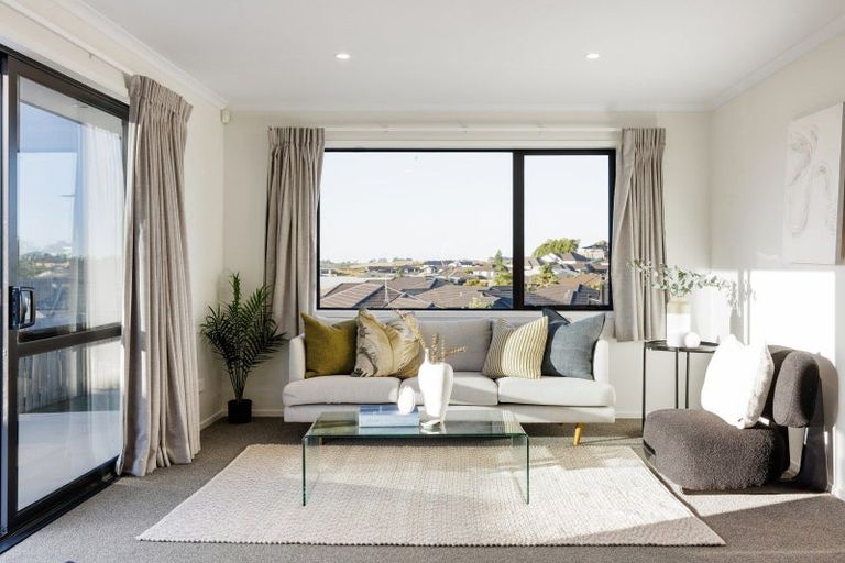 Photo of property in 38 Rose Berry Crescent, Flagstaff, Hamilton, 3210