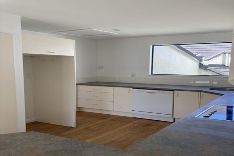 Photo of property in Victoria Town Houses, 1/219 Victoria Street, Te Aro, Wellington, 6011