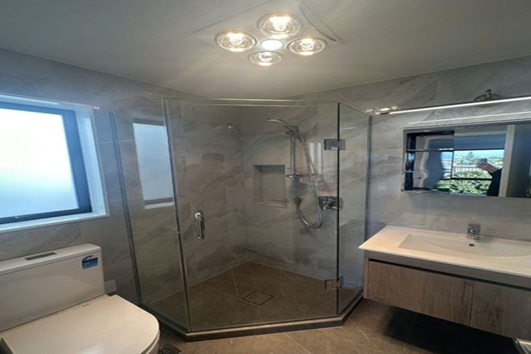 Photo of property in 8b Agathis Avenue, Mairangi Bay, Auckland, 0630