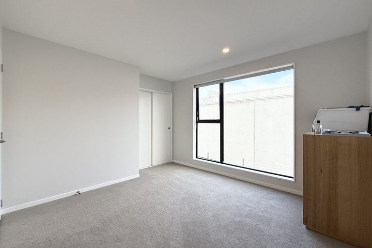 Photo of property in 16 Hinonga Loop, Silverdale, 0932