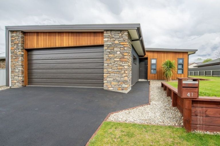 Photo of property in 41 Jollys Road, Cromwell, 9310