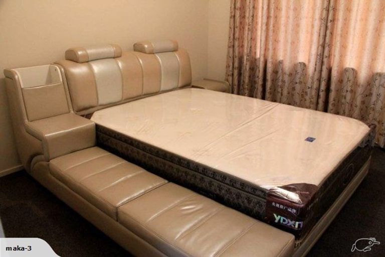 Photo of property in 8 Margaret Place, Waiuku, 2123