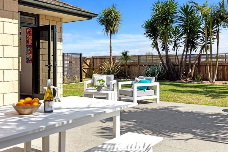 Photo of property in 42 Alva Glen Place, Pyes Pa, Tauranga, 3112