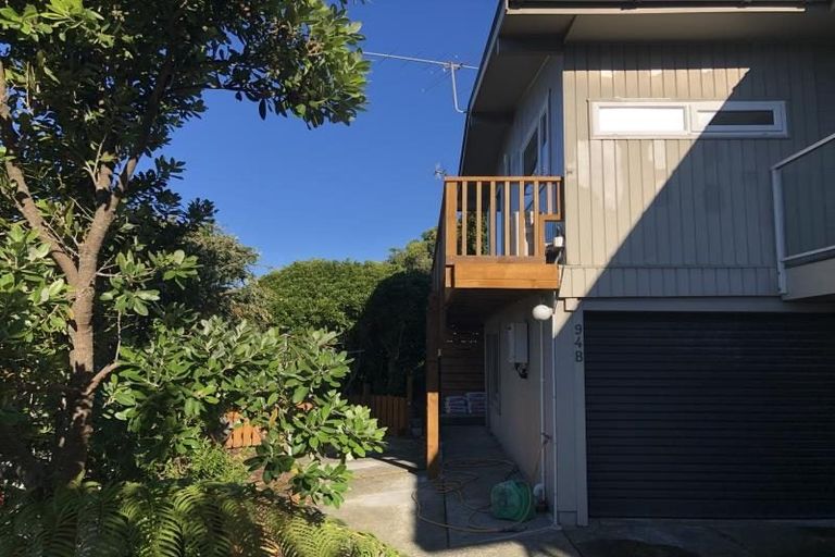 Photo of property in 94b Dowse Drive, Maungaraki, Lower Hutt, 5010