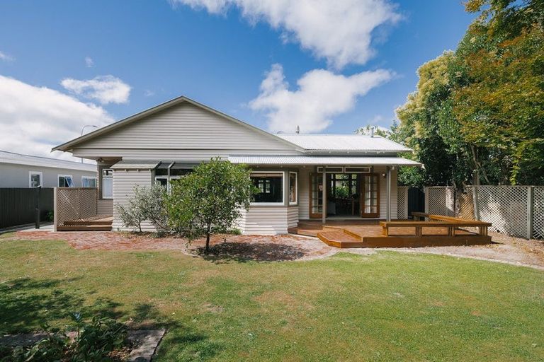 Photo of property in 23 Te Awe Awe Street, Hokowhitu, Palmerston North, 4410