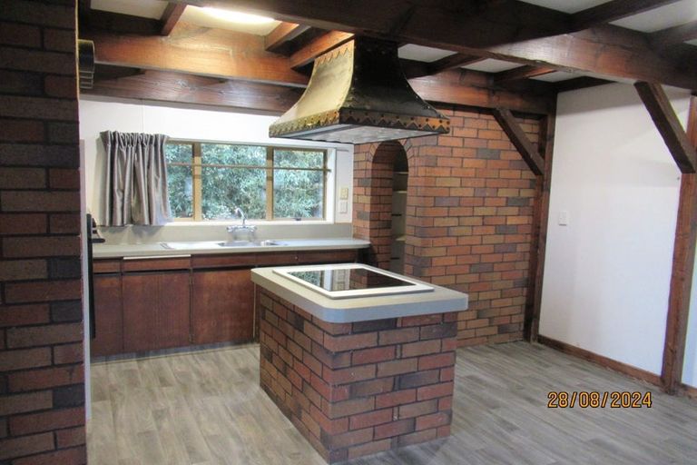 Photo of property in 90 Royal Road, Massey, Auckland, 0614