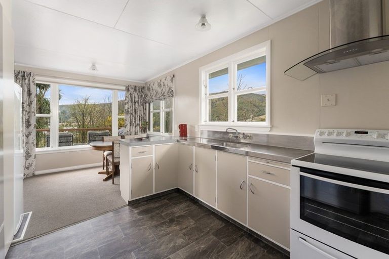 Photo of property in 62 Main Rd Havelock, Havelock, 7100