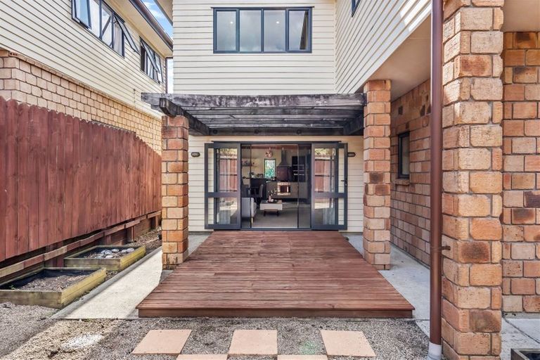 Photo of property in 396a East Tamaki Road, East Tamaki, Auckland, 2013