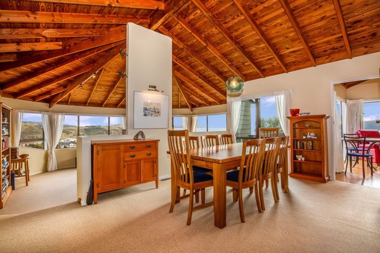 Photo of property in 18 Tremaine Place, Camborne, Porirua, 5026