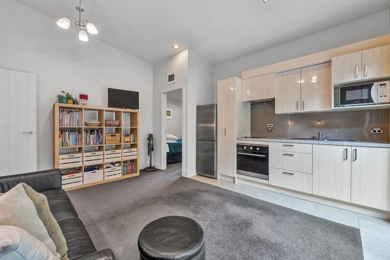 Photo of property in 4 Cherry Lane, Hurdon, New Plymouth, 4310