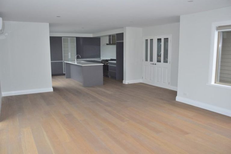 Photo of property in 3 Dinning Road, Riverhead, 0820