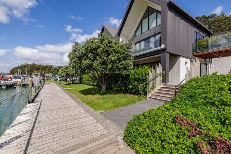 Photo of property in 14 Baffin Street, Opua, 0200