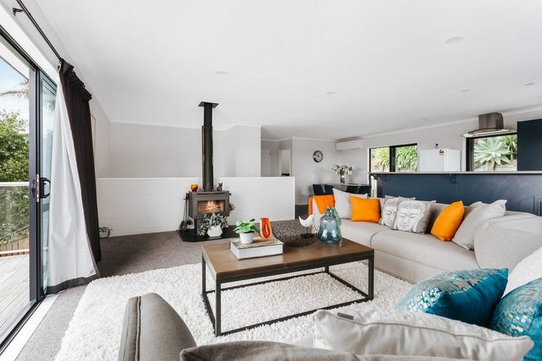 Photo of property in 32b Waipuna Grove, Welcome Bay, Tauranga, 3112