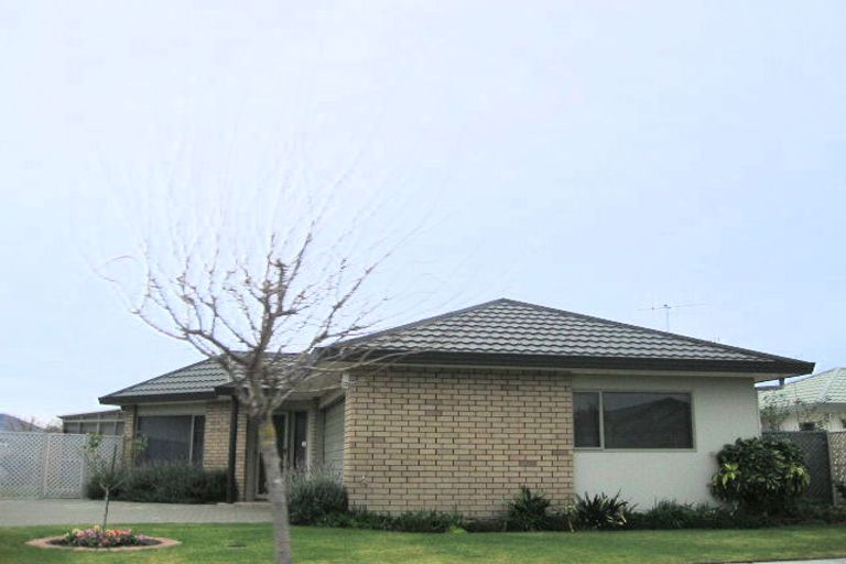 Photo of property in 6 Alderney Way, Taradale, Napier, 4112
