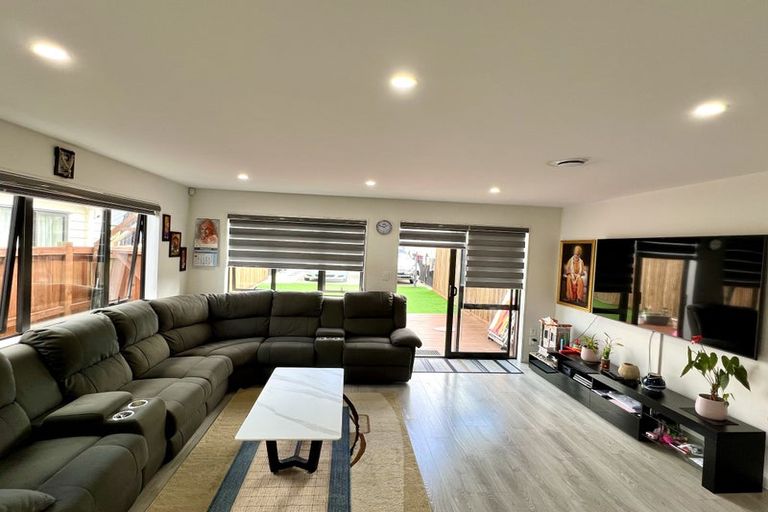 Photo of property in 11b Tributary Parade, Karaka, Papakura, 2113