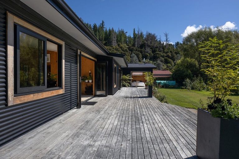 Photo of property in 538 Riwaka-sandy Bay Road, Kaiteriteri, Motueka, 7197