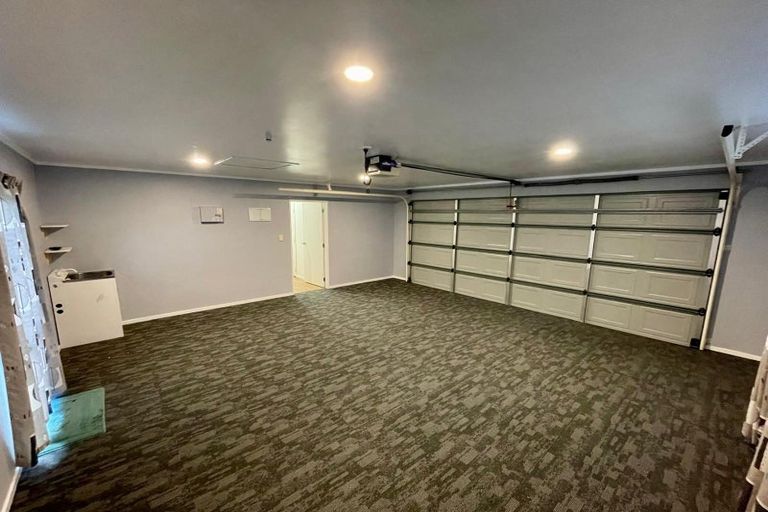 Photo of property in 9 Ardee Close, East Tamaki, Auckland, 2016