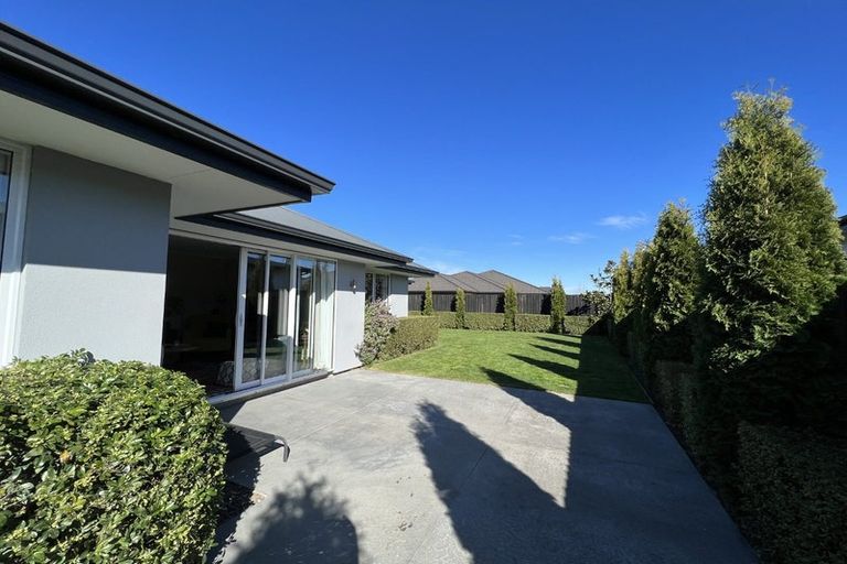 Photo of property in 48 Dunlops Crescent, Marshland, Christchurch, 8083