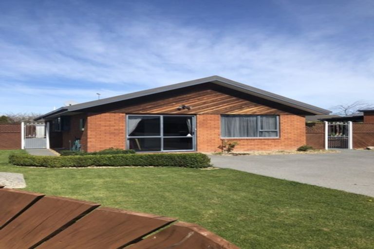 Photo of property in 11 Rowse Street, Rangiora, 7400