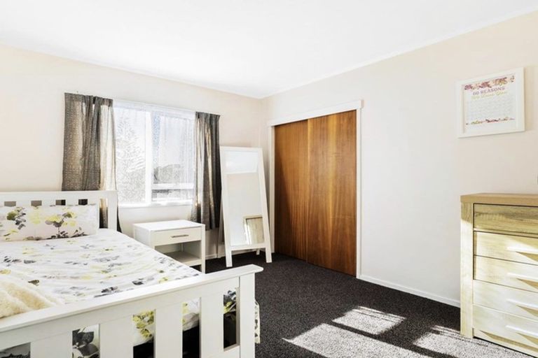 Photo of property in 1/131 Glamorgan Drive, Torbay, Auckland, 0630