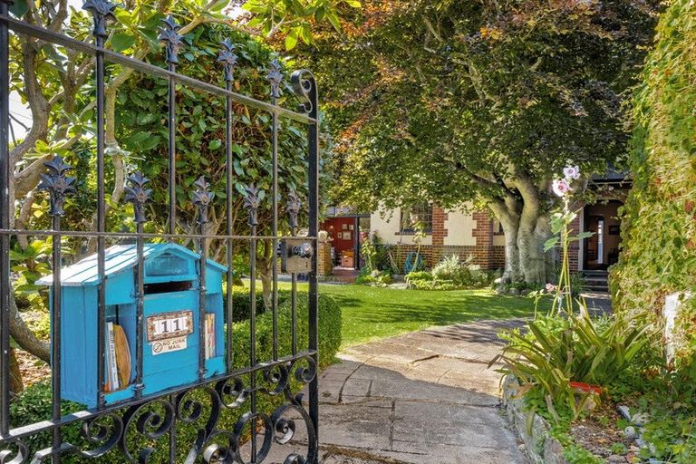 Photo of property in 11 Valpy Street, Saint Clair, Dunedin, 9012