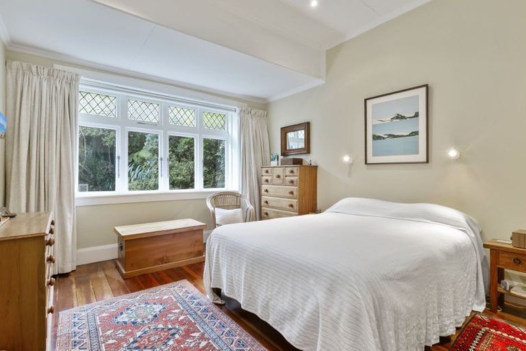 Photo of property in 71 Maida Vale Road, Roseneath, Wellington, 6011