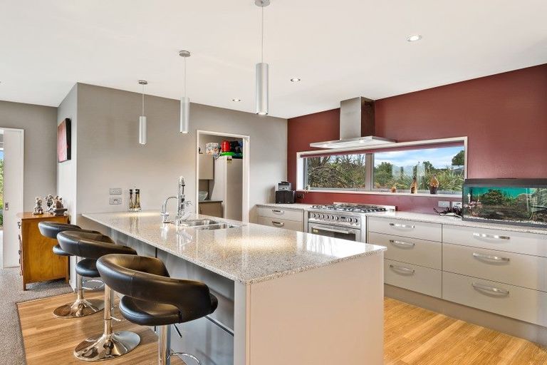 Photo of property in 28 Springwater Avenue, Northwood, Christchurch, 8051