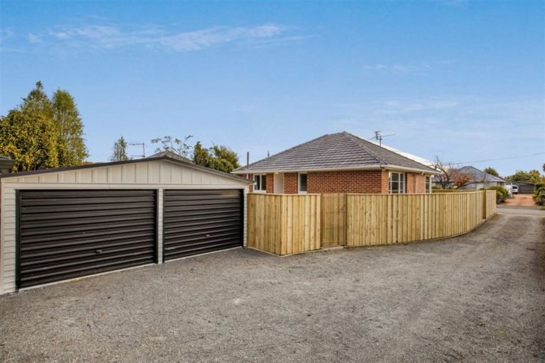 Photo of property in 1/28 Tintern Avenue, Avonhead, Christchurch, 8042