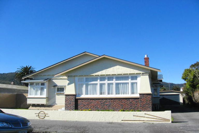 Photo of property in 3 Milton Road, Greymouth, 7805